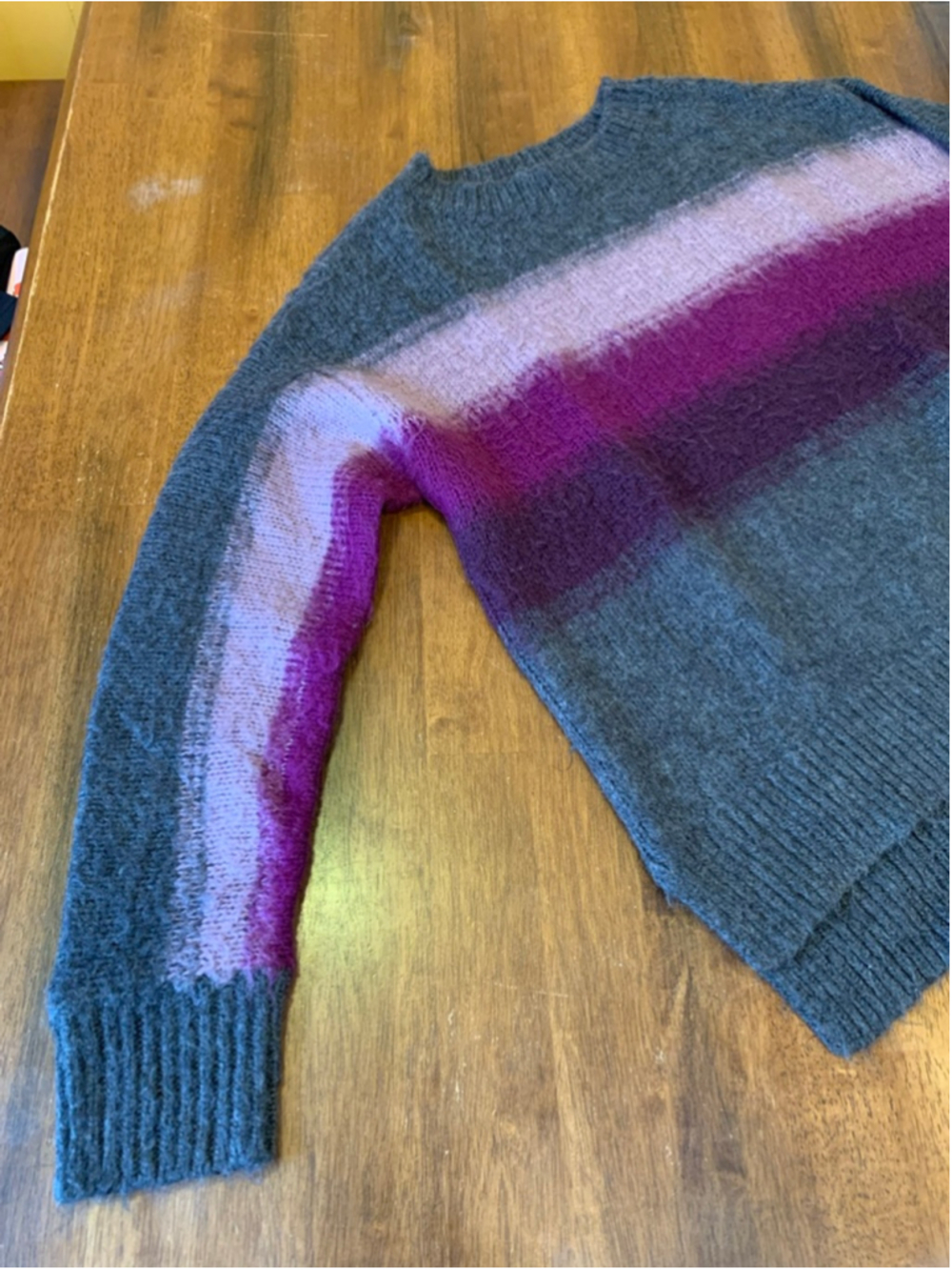 Simply Vera Wang Sweater Large Gray with Purple Stripes - Picture 5 of 7